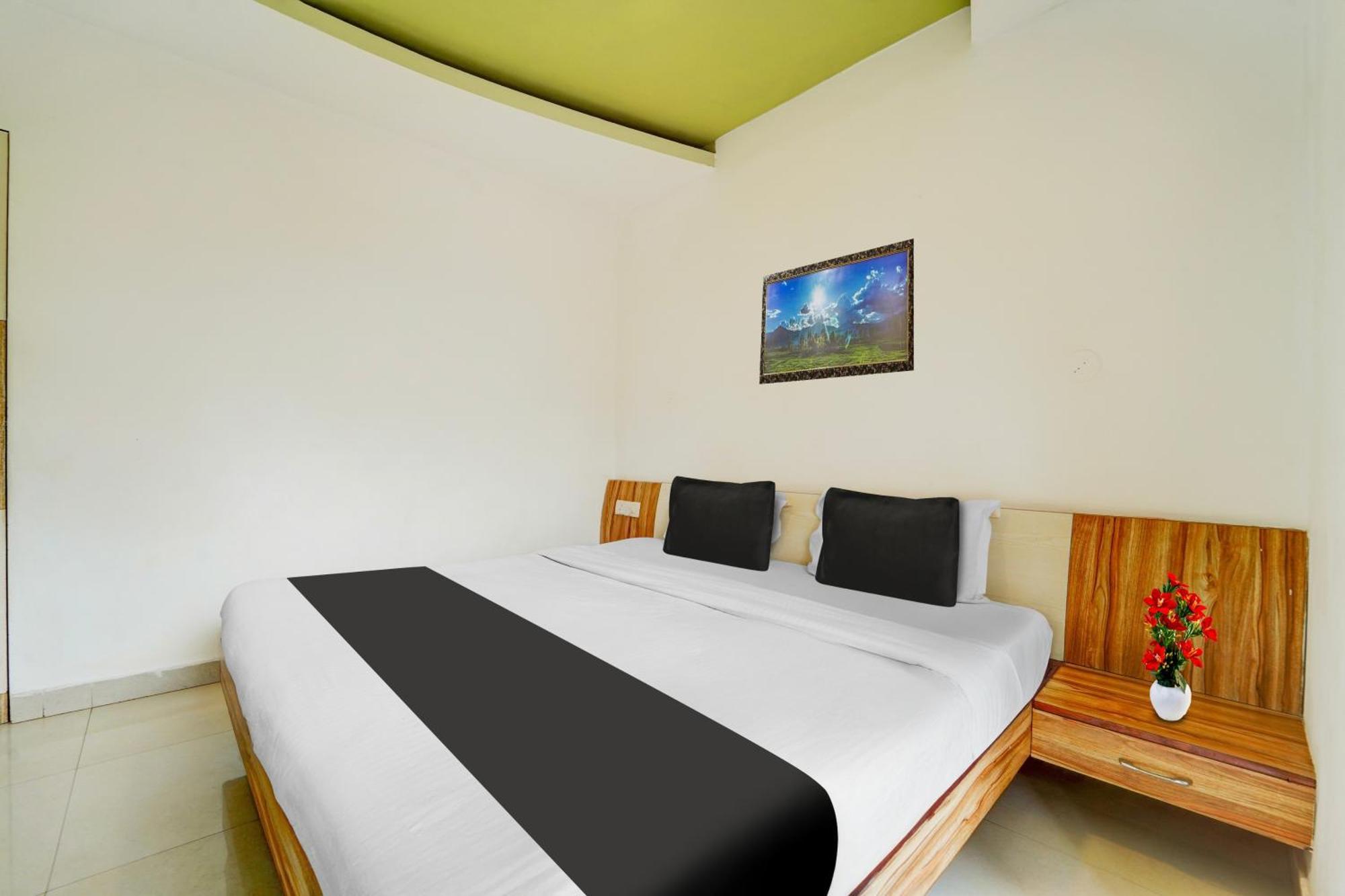 Super Townhouse Calangute - Baga Circle Formerly Park Avenue 외부 사진