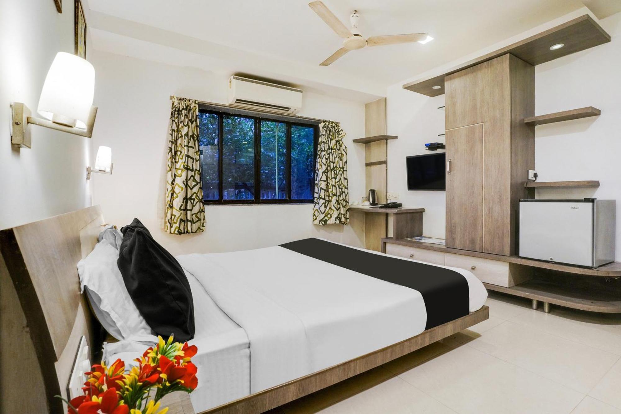 Super Townhouse Calangute - Baga Circle Formerly Park Avenue 외부 사진