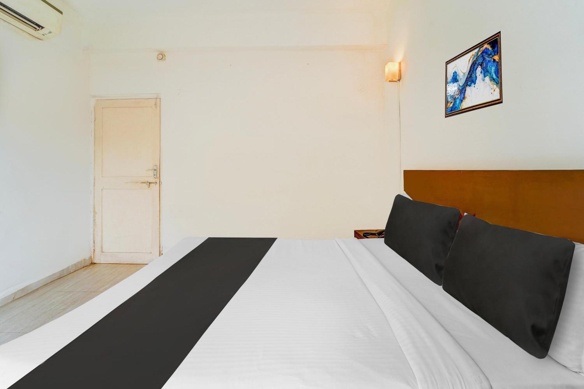 Super Townhouse Calangute - Baga Circle Formerly Park Avenue 외부 사진